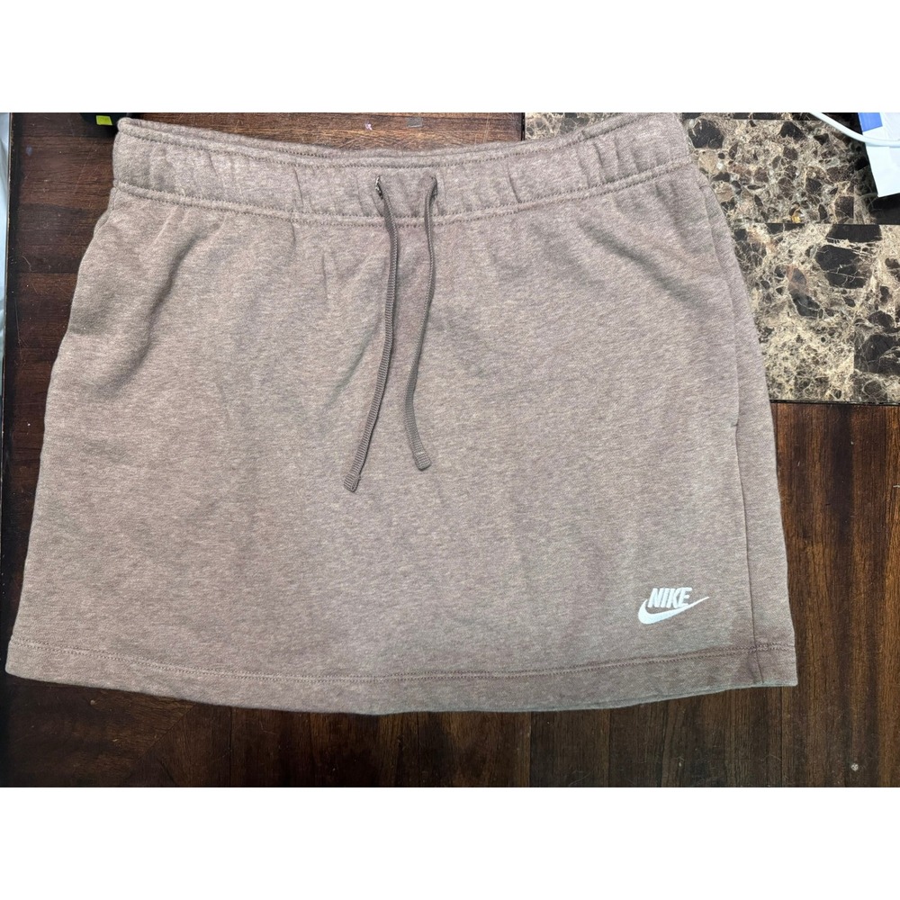Nike Sportswear Essential Women French Terry Fleece Skirt Taupe Brown Medium‎